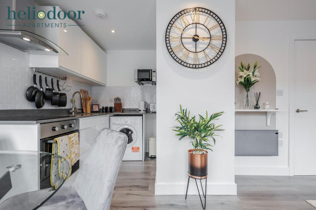 Milton Keynes Apartments, Sleeps Up To 5, Free Parking, Free Wifi & Movies, 7 Mins Drive To Milton Keynes Central Station For Direct Trains To London & The North 외부 사진
