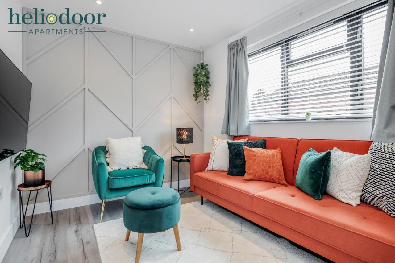 Milton Keynes Apartments, Sleeps Up To 5, Free Parking, Free Wifi & Movies, 7 Mins Drive To Milton Keynes Central Station For Direct Trains To London & The North 외부 사진