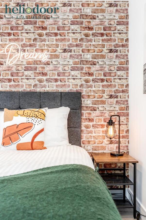 Milton Keynes Apartments, Sleeps Up To 5, Free Parking, Free Wifi & Movies, 7 Mins Drive To Milton Keynes Central Station For Direct Trains To London & The North 외부 사진