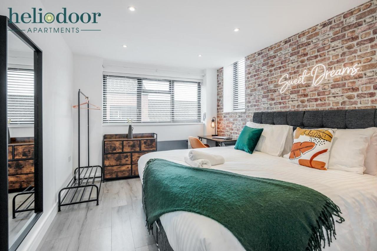 Milton Keynes Apartments, Sleeps Up To 5, Free Parking, Free Wifi & Movies, 7 Mins Drive To Milton Keynes Central Station For Direct Trains To London & The North 외부 사진